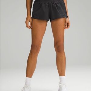 Lululemon hottie hot shorts size 4